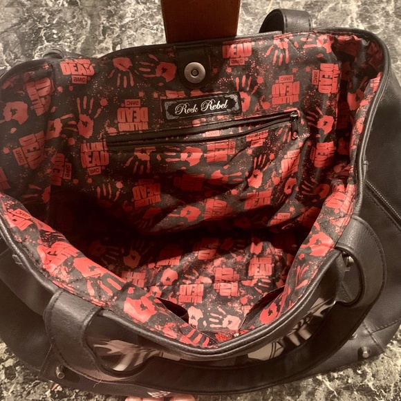 AMC Walking Dead Daryl Dixon Purse - Picture 4 of 6